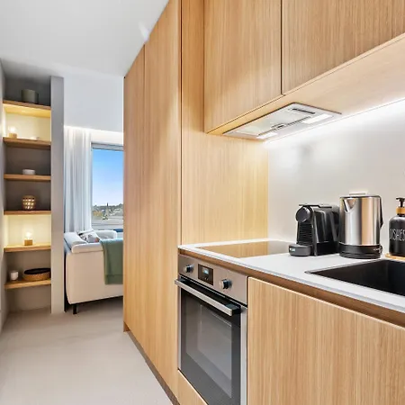 Modern And Cozy Retreat Near The Apartment